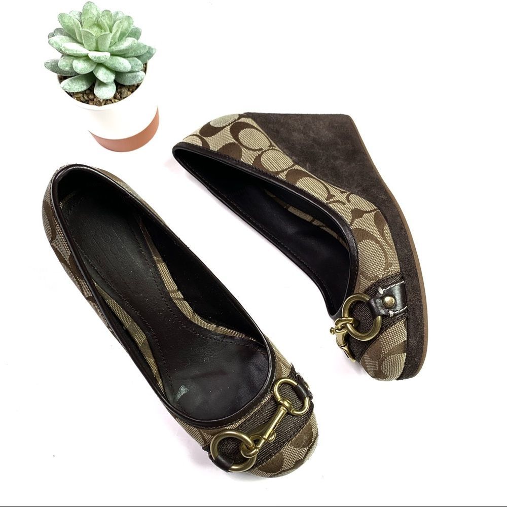 Coach Monogram Issie Fabric & Suede Sandals EUC